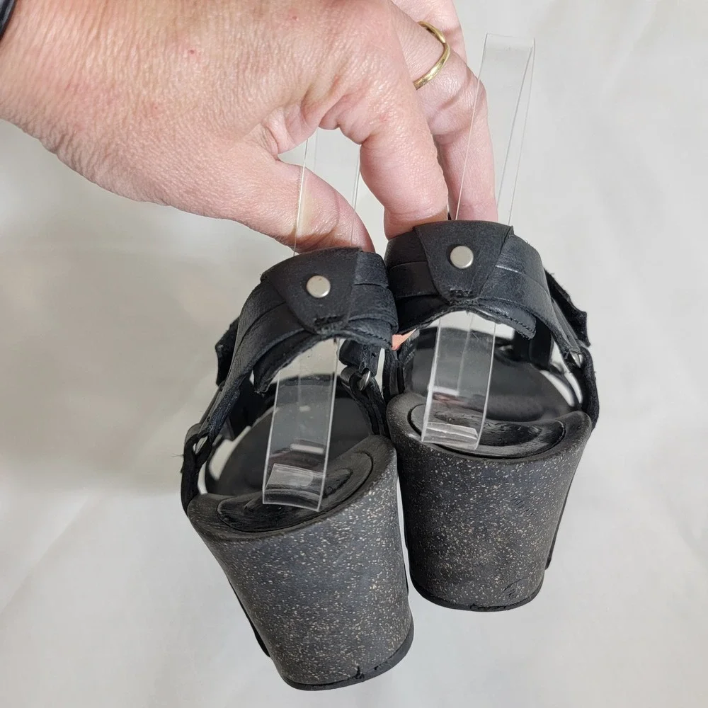 Teva Ysidro Universal Wedge Black Leather Strappy Sandals 1015119 7.5